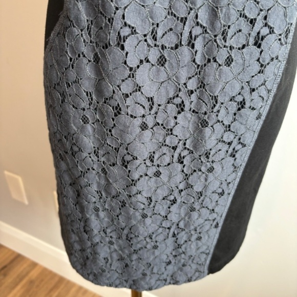 Kensie, Women's T-shirt Dress, Black with a Grey Lace Bow, SZ M - Picture 4 of 9